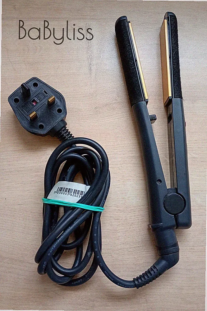 BABYLISS Haarglätter Keramikplatten C31b schwarz gold guter Zustand