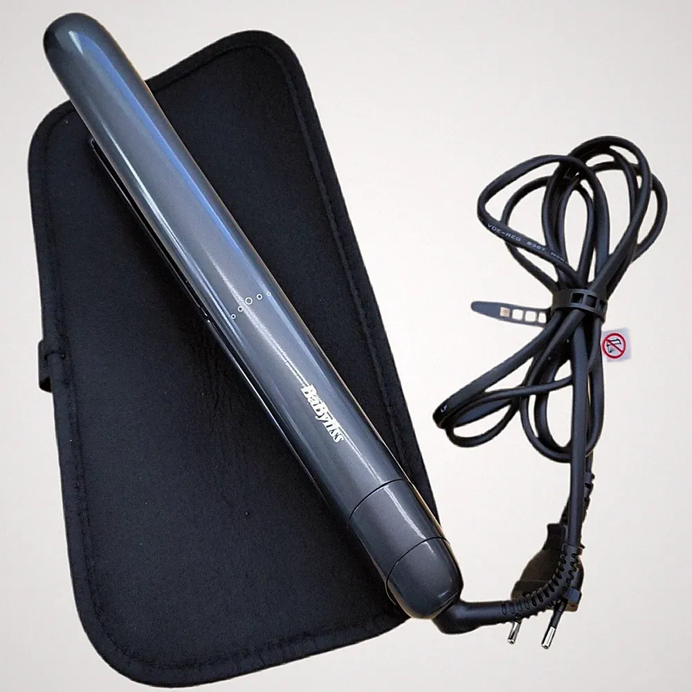 BaByliss Titanium Shine Glätteisen – 2025, Titan-Keramik-Gleittechnologie, 5 Tem