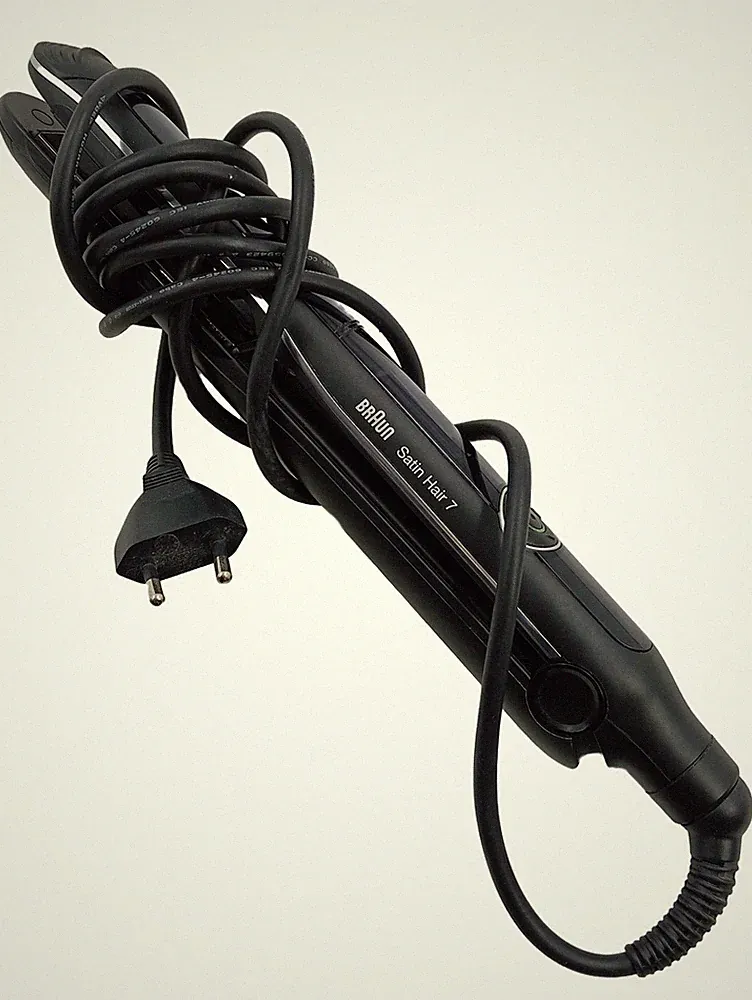 Braun Satin Hair 7 Glätteisen Haarglätter schwarz