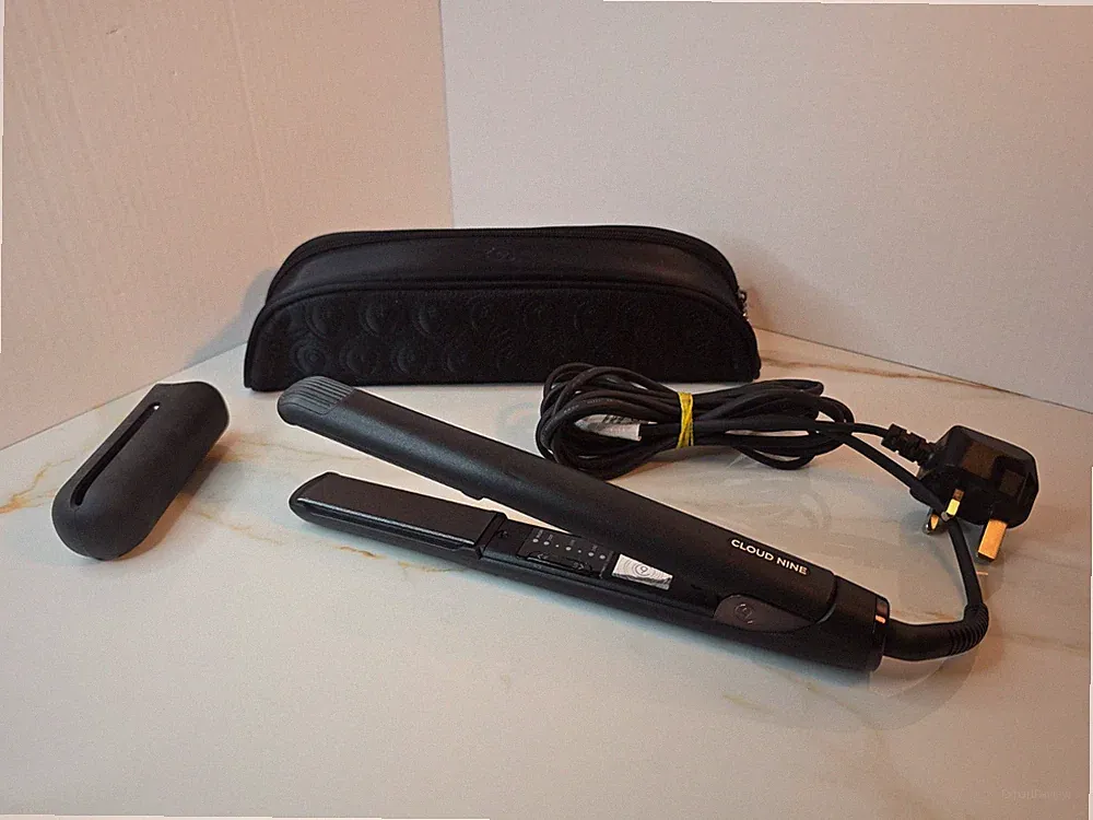 Cloud Nine Haarglätter das Original Bügeleisen - kostenloser & schneller Versand - 456