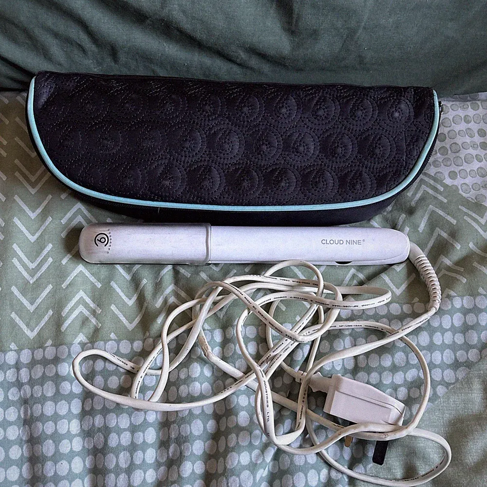 Cloud Nine 'The Touch' Eisen Haarglätter C9-T1.0 weiß mit Etui