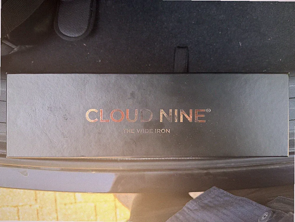 Cloud Nine The Wide Iron Haarglätter/Glätteisen Modell in der Farbe Schwarz