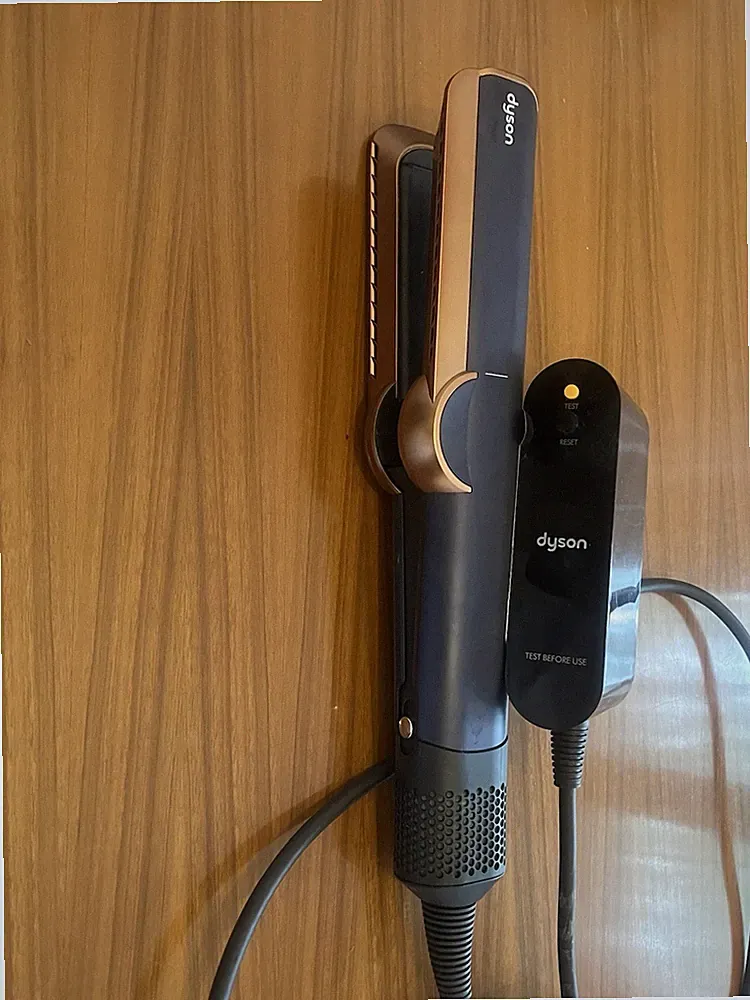 Dyson Airstrait Haarglätter – sehr guter Zustand – voll funktionsfähig