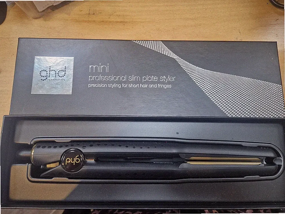 GHD MINI SLIM HAARGLÄTTER (15 MM PLATTE) SCHWARZ
