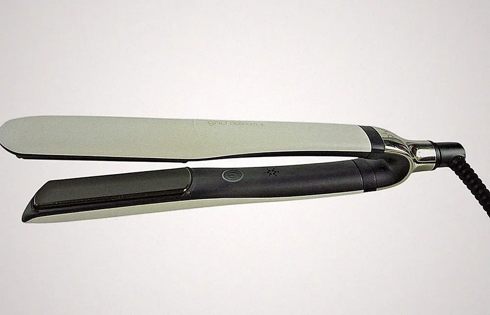 ghd Platinum + Glätteisen & Professioneller Styler – Weiß