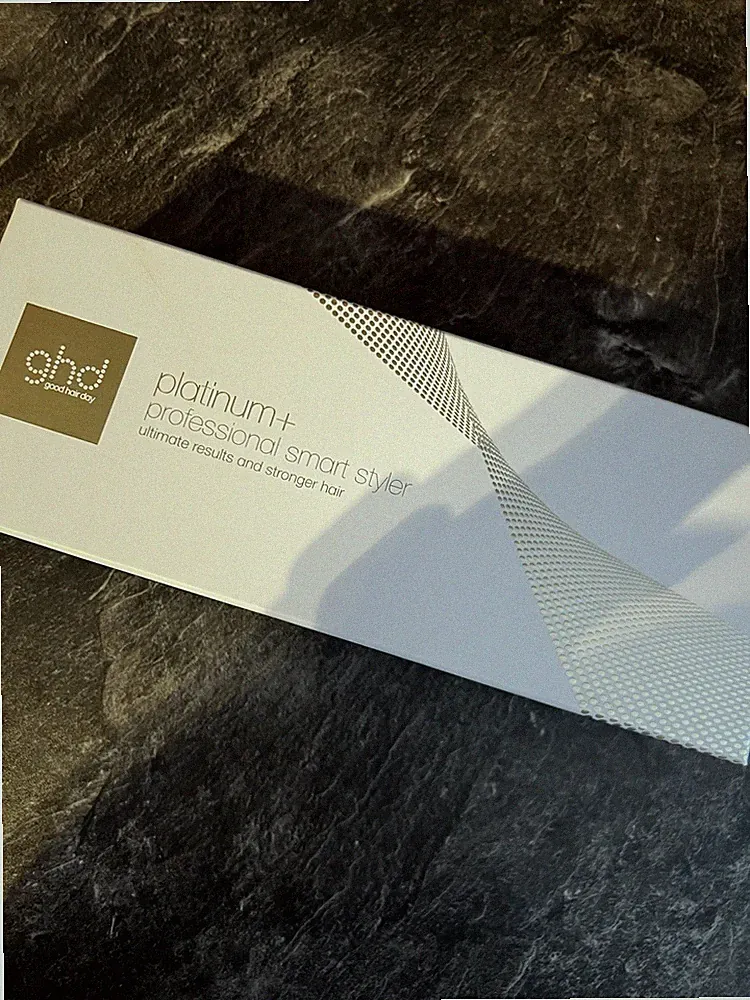 ghd Platinum+ Glätteisen Smart Styler weiß, automatische Abschaltung, Netzstrom