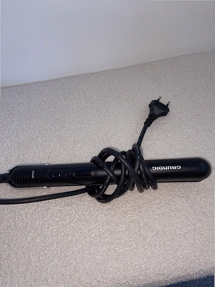 Glätteisen Grundig H05RR Professional Hair Care