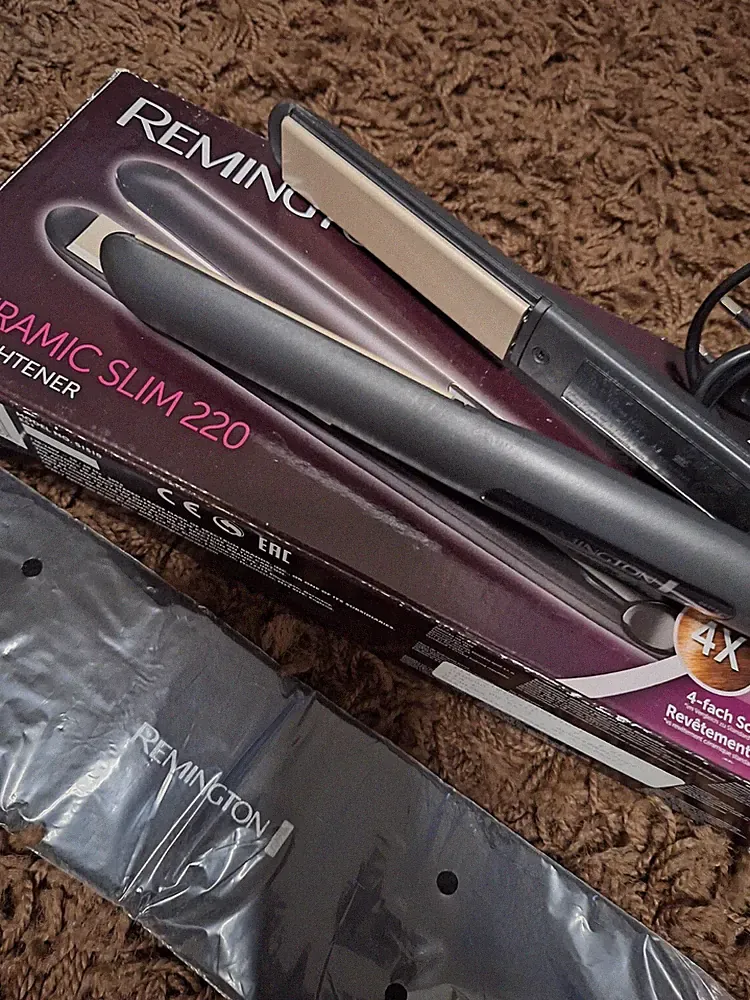 Glätteisen Remington Ceramic Slim 230 (S3500) Glätteisen - Schwarz