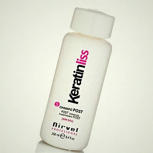 Keratin Pre Shampoo - Glätteisen für glattes glänzendes Haar