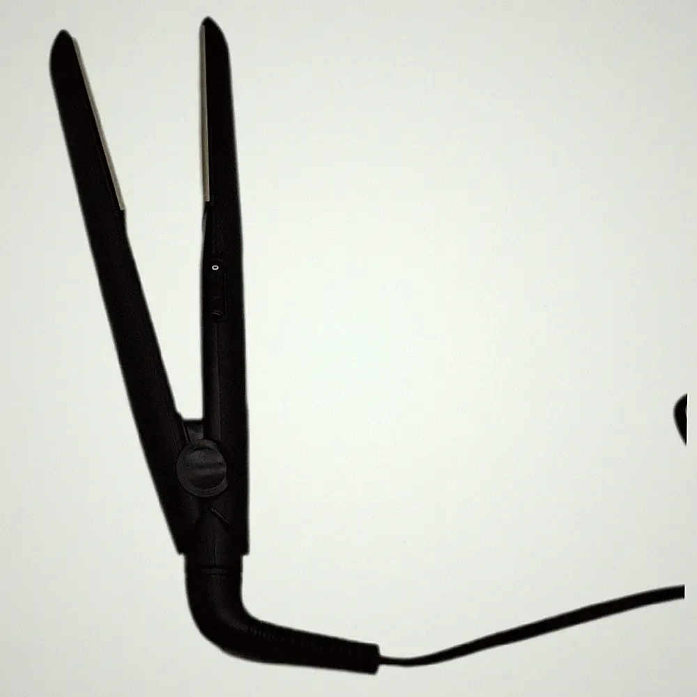 Remington Glätteisen Ceramic Slim (4-facher Schutz: antistatische Keramik-Turmal