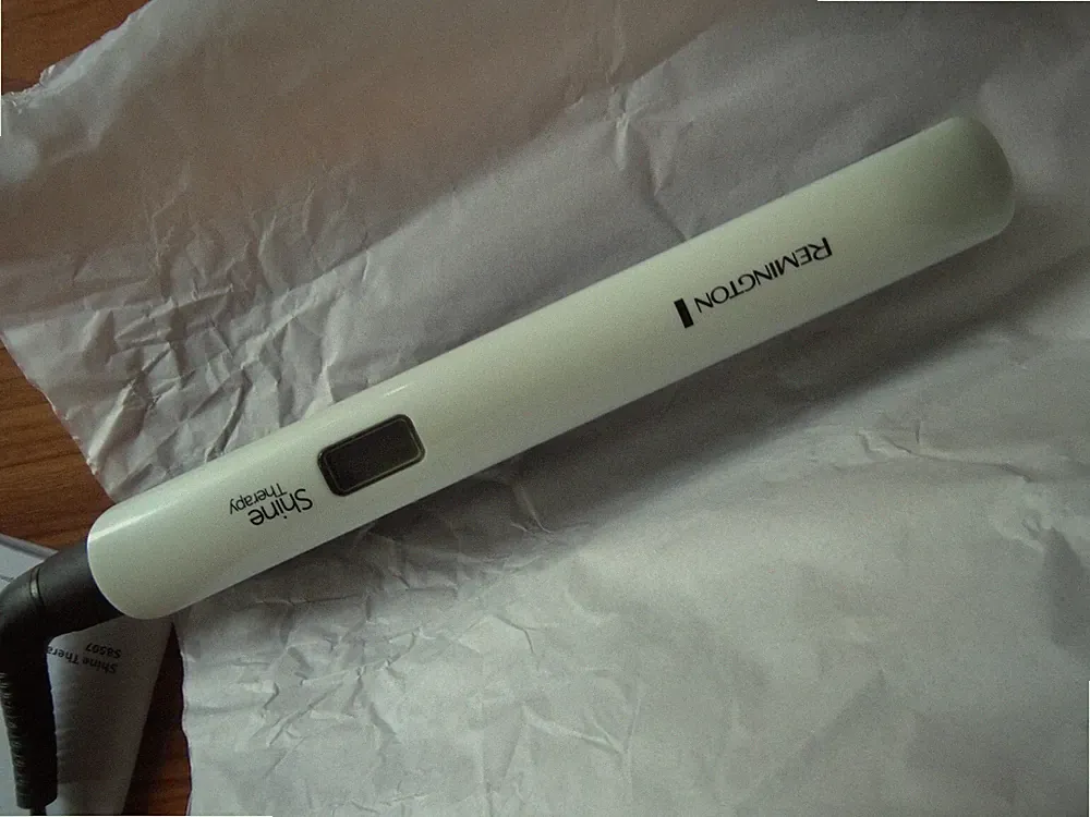 Remington Glätteisen Shine Therapy Haarglätter S8500, 150-230°C mit LCD-Display