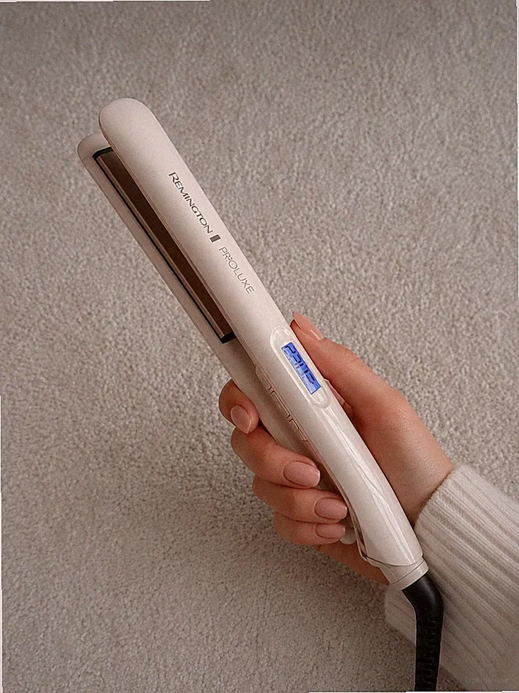 Remington PROLuxe Hair Straightener