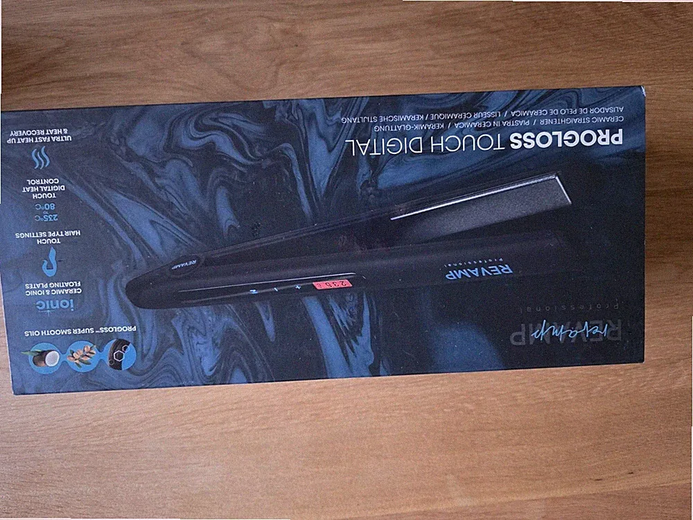 REVAMP Progloss Touch Digital Hair Straightener mit Originalverpackung