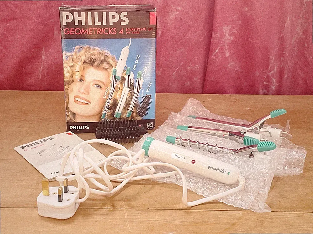 VINTAGE PHILIPS GEOMETRICKS 4 HAIRSTYLING SET HP4494